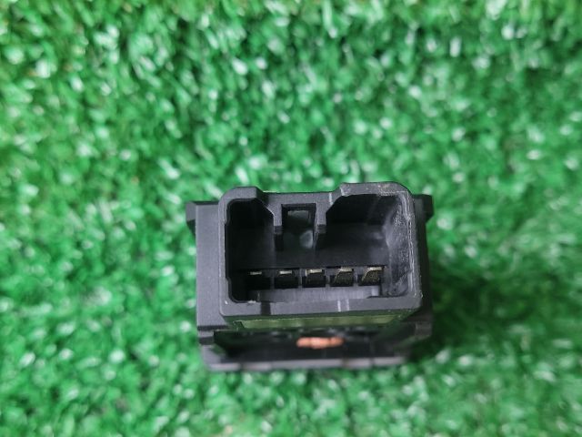 bontott SUZUKI SWIFT IV Menetstabilizátor Kapcsoló