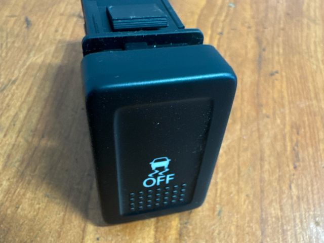 bontott SUZUKI SWIFT IV Menetstabilizátor Kapcsoló