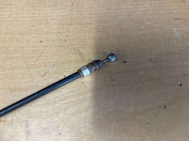 bontott SUZUKI SWIFT IV Motorháztető Nyitó Bowden