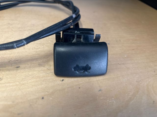 bontott SUZUKI SWIFT IV Motorháztető Nyitó Bowden