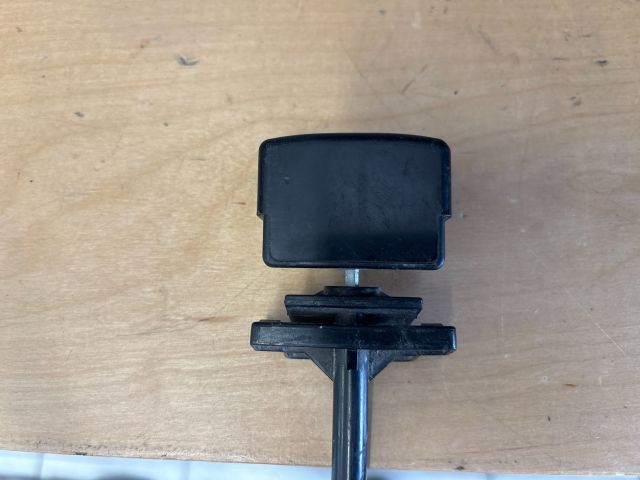 bontott SUZUKI SWIFT IV Motorháztető Nyitó Bowden