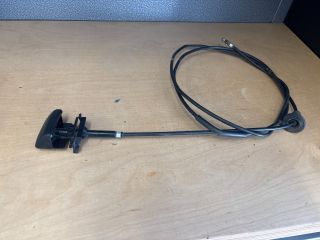 bontott SUZUKI SWIFT IV Motorháztető Nyitó Bowden