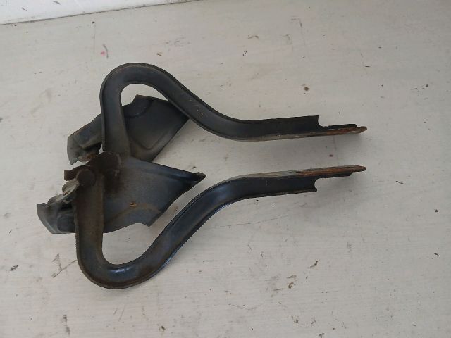 bontott SUZUKI SWIFT IV Motorháztető Zsanér Pár