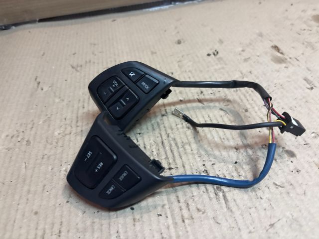 bontott SUZUKI SWIFT IV Multikormány Kapcsoló Pár