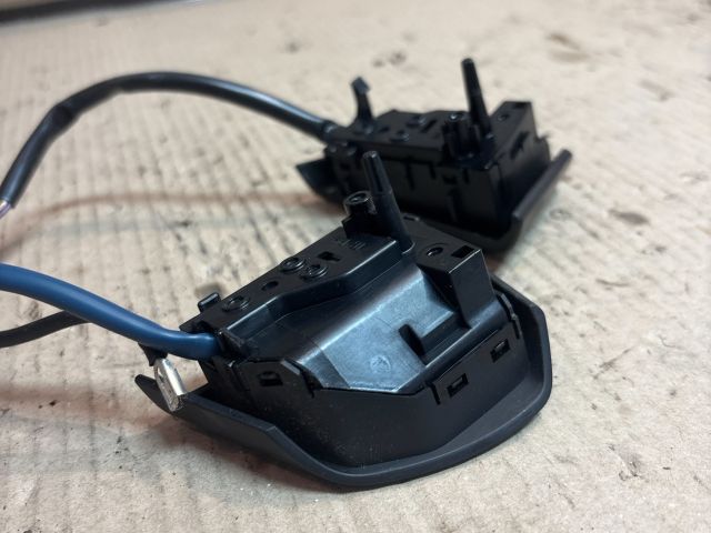 bontott SUZUKI SWIFT IV Multikormány Kapcsoló Pár