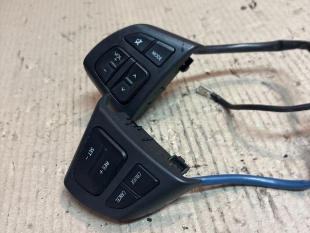 bontott SUZUKI SWIFT IV Multikormány Kapcsoló Pár