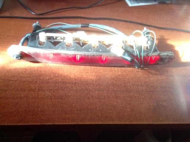 bontott SUZUKI SWIFT IV Pótféklámpa