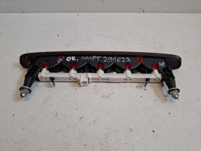 bontott SUZUKI SWIFT IV Pótféklámpa