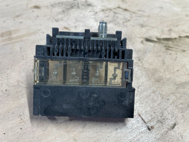 bontott SUZUKI SWIFT IV Pozitív Kábel Elosztó