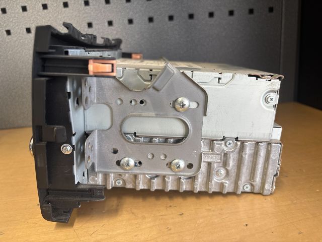 bontott SUZUKI SWIFT IV Rádió / CD