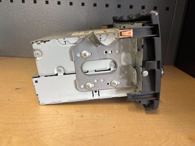 bontott SUZUKI SWIFT IV Rádió / CD