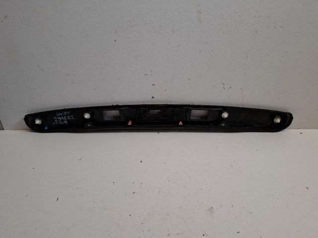 bontott SUZUKI SWIFT IV Rendszámtábla Világítás Keret