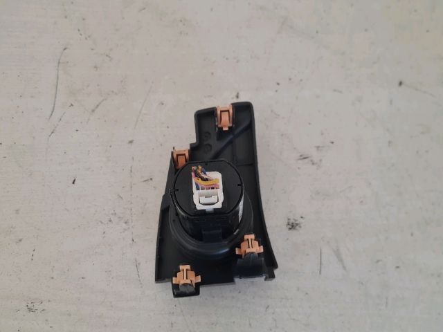 bontott SUZUKI SWIFT IV Start / Stop Indító Gomb