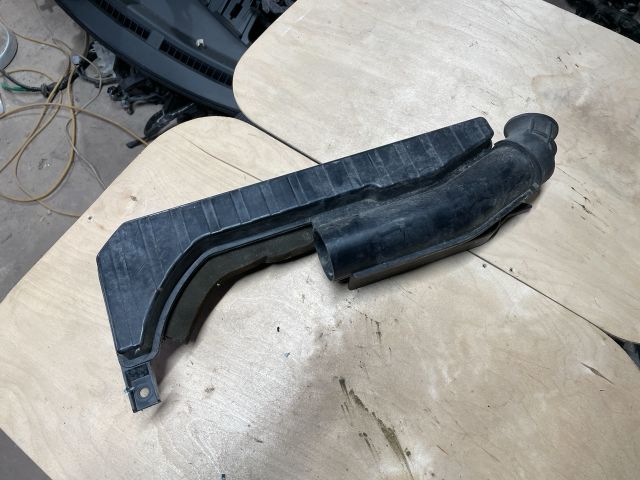 bontott SUZUKI SWIFT IV Szívás Zaj Csökkentő Doboz