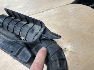 bontott SUZUKI SWIFT IV Szívás Zaj Csökkentő Doboz