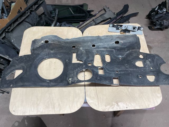 bontott SUZUKI SWIFT IV Tűzfal Szigetelés