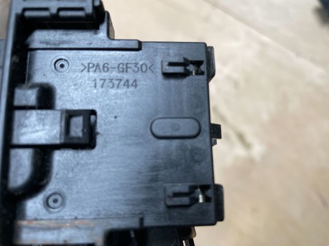 bontott SUZUKI SWIFT IV Világítás Kapcsoló