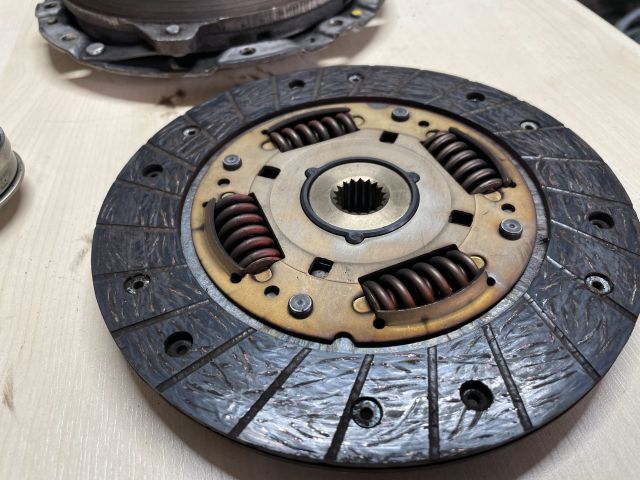 bontott SUZUKI SWIFT V Kuplung Szett (Szerkezet, Tárcsa)