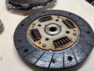 bontott SUZUKI SWIFT V Kuplung Szett (Szerkezet, Tárcsa)