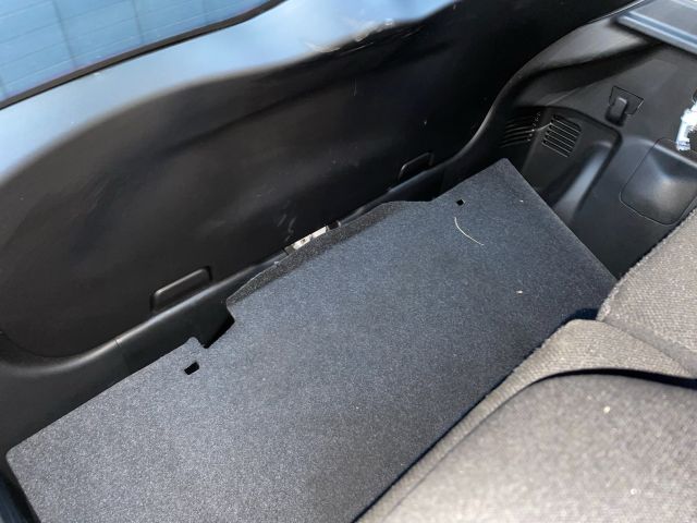 bontott SUZUKI SWIFT V Bal Hátsó Lámpa