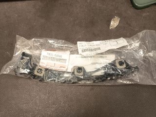 bontott SUZUKI SWIFT V Bal hátsó Lökhárító Tartó (Műanyag)