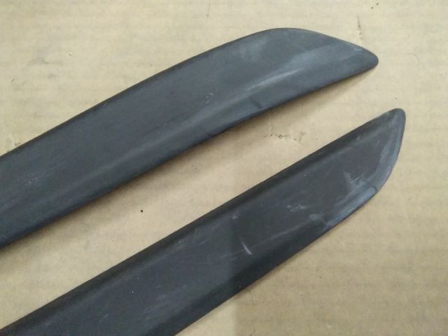 bontott SUZUKI SWIFT V Első Lökhárító Díszléc