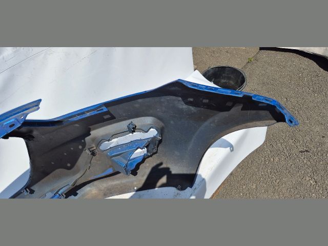 bontott SUZUKI SWIFT V Első Lökhárító (Üresen)