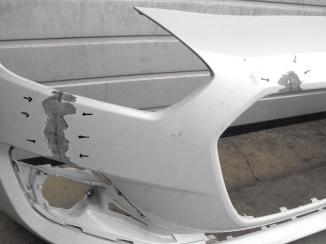 bontott SUZUKI SWIFT V Első Lökhárító (Üresen)