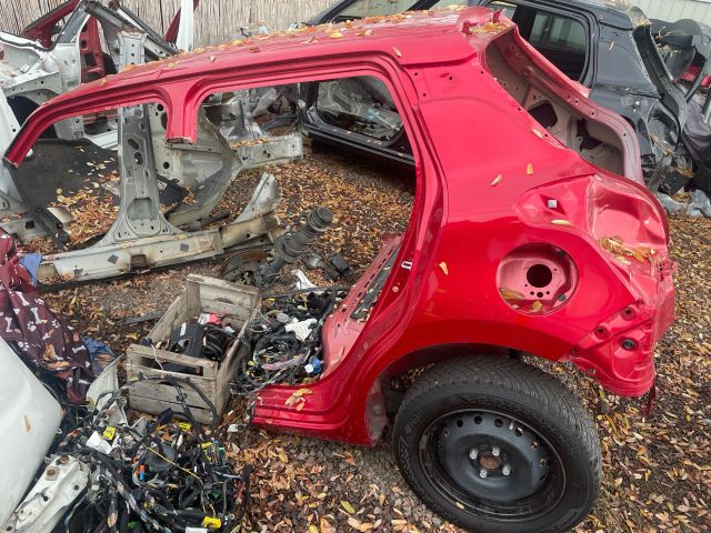 bontott SUZUKI SWIFT V Hátsó Karosszéria Csomag