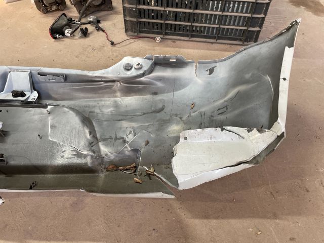 bontott SUZUKI SWIFT V Hátsó Lökhárító (Üresen)