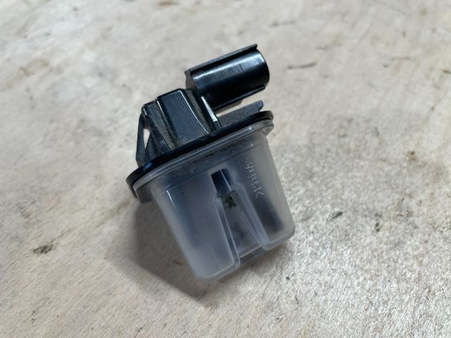 bontott SUZUKI SWIFT V Hátsó Rendszámtábla Világítás