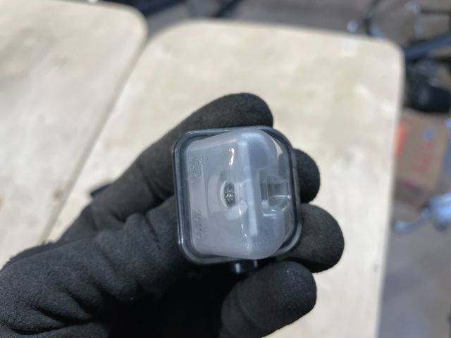 bontott SUZUKI SWIFT V Hátsó Rendszámtábla Világítás