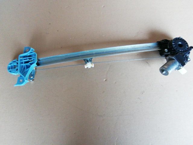 bontott SUZUKI SWIFT V Jobb első Ablakemelő Szerkezet (Elektromos)