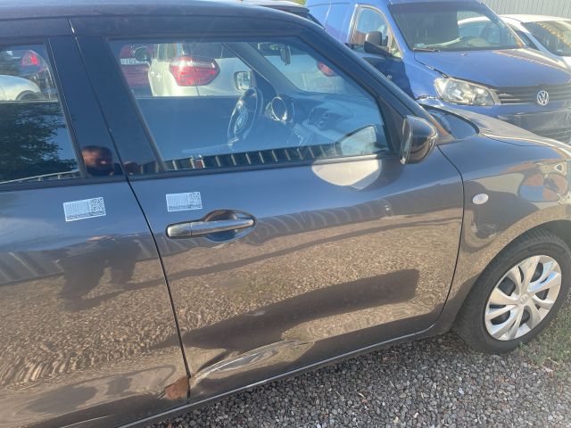 bontott SUZUKI SWIFT V Jobb első Ajtó (Üres lemez)