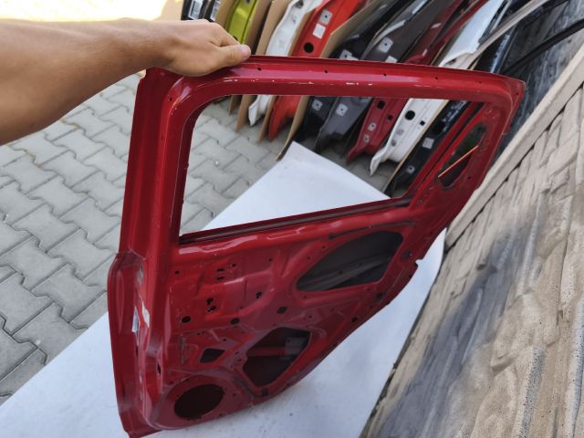 bontott SUZUKI SWIFT V Jobb hátsó Ajtó (Üres lemez)