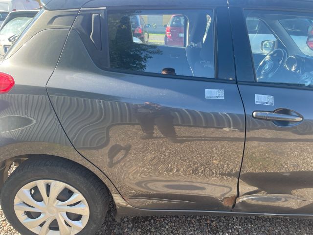 bontott SUZUKI SWIFT V Jobb hátsó Ajtó (Üres lemez)