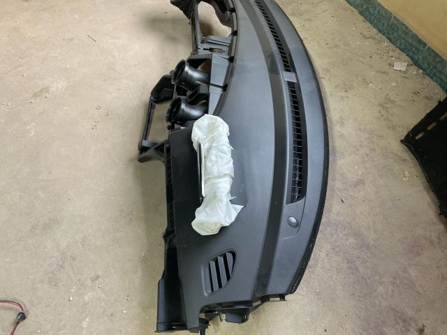 bontott SUZUKI SWIFT V Műszerfal Héj