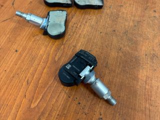 bontott SUZUKI SWIFT V Okos Kerékszelep