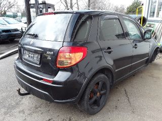 bontott SUZUKI SX4 Bal első Rugó