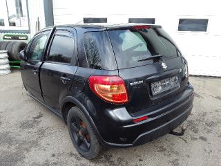 bontott SUZUKI SX4 Bal első Rugó