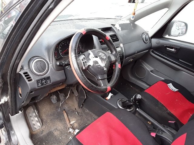 bontott SUZUKI SX4 Bal első Rugó