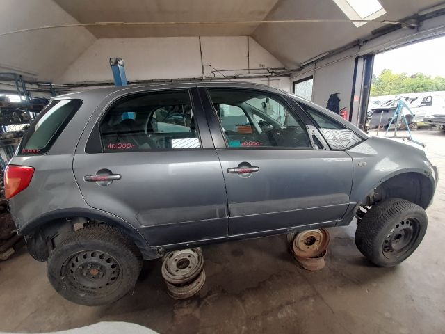 bontott SUZUKI SX4 Első Bölcső