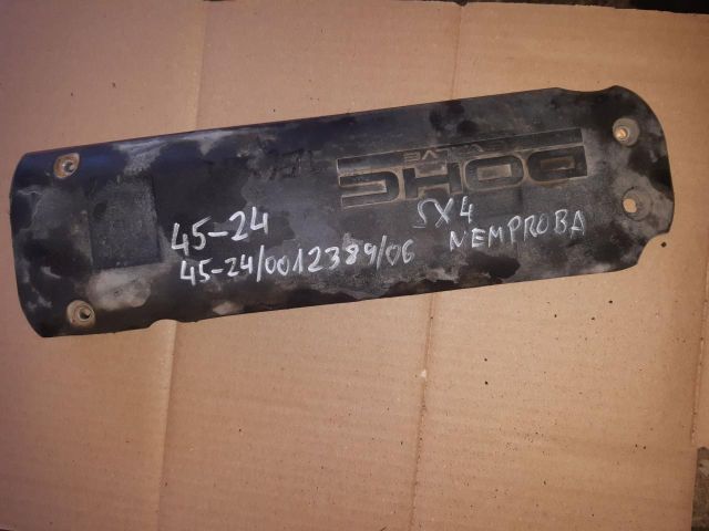 bontott SUZUKI SX4 Felső Motorburkolat