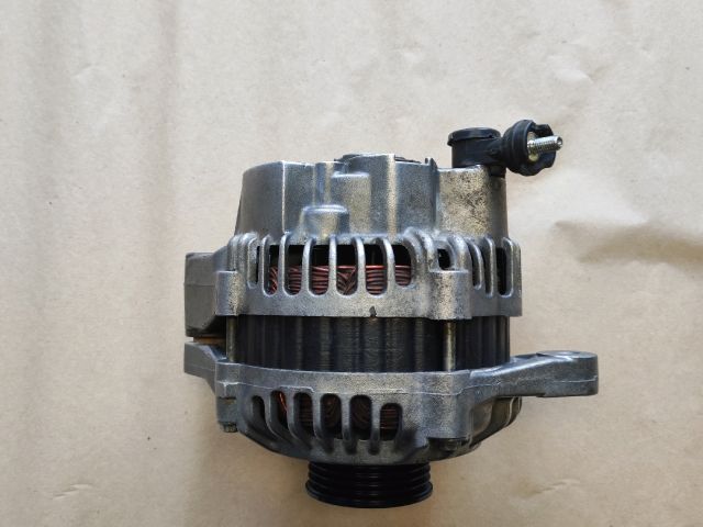 bontott SUZUKI SX4 Generátor