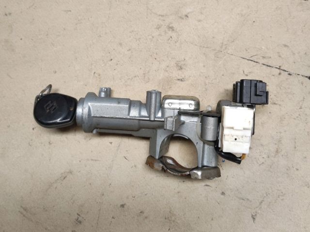 bontott SUZUKI SX4 Gyújtáskapcsoló