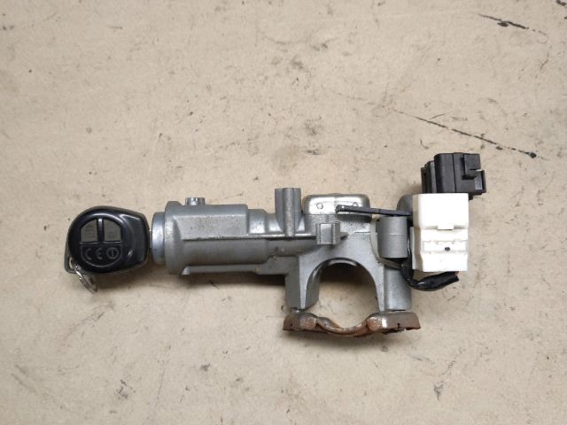 bontott SUZUKI SX4 Gyújtáskapcsoló