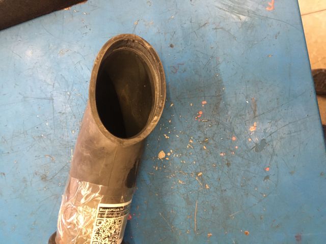 bontott SUZUKI SX4 Légbeömlő Cső