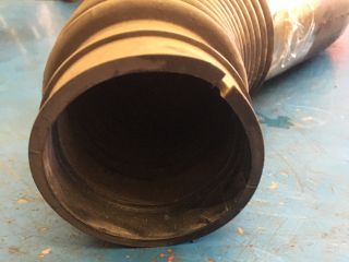 bontott SUZUKI SX4 Légbeömlő Cső