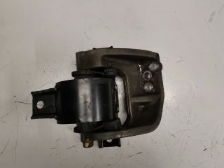 bontott SUZUKI SX4 Motor Tartó Bak (Fém)