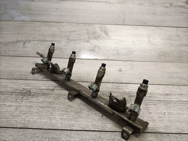 bontott SUZUKI SX4 Porlasztó (1 db)